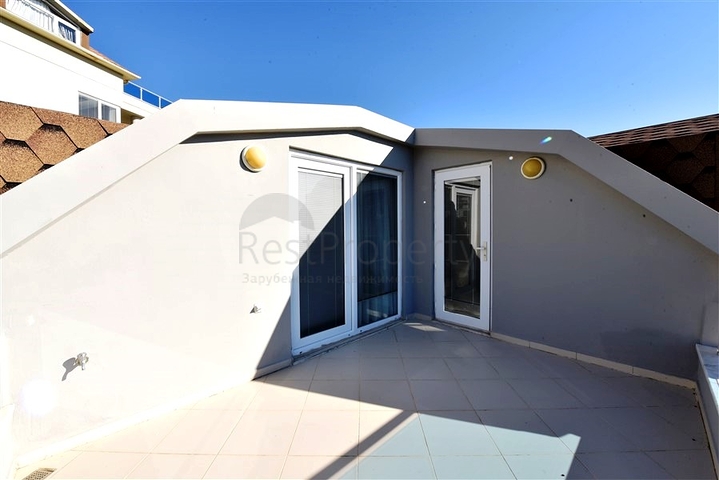 2 + 1 بنتهاوس على كليوباترا