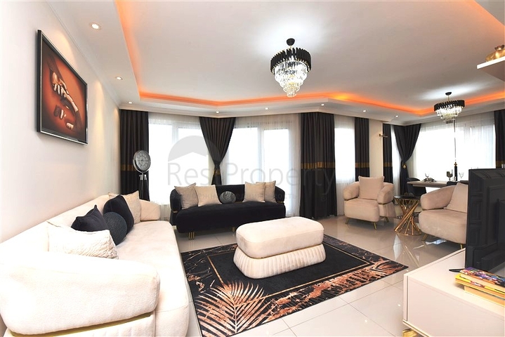 2 + 1 بنتهاوس على كليوباترا