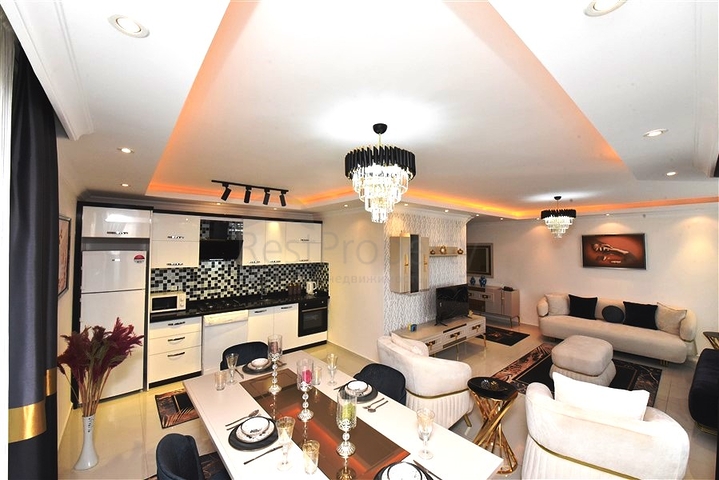 2 + 1 بنتهاوس على كليوباترا