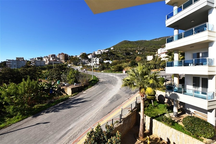 2 + 1 بنتهاوس على كليوباترا