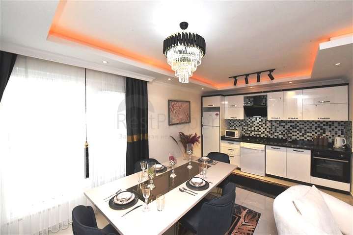 2 + 1 بنتهاوس على كليوباترا