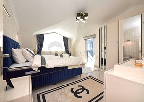 2 + 1 بنتهاوس على كليوباترا