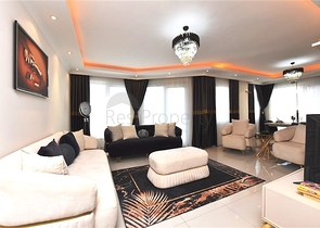 2 + 1 بنتهاوس على كليوباترا