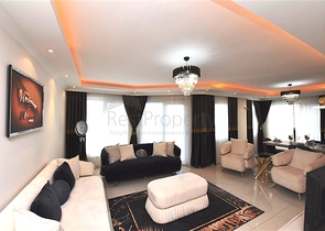 2 + 1 بنتهاوس على كليوباترا