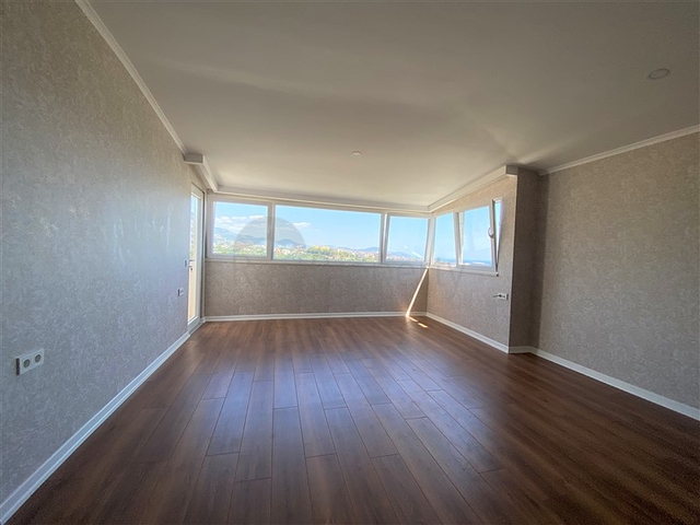 بنتهاوس مع إطلالة بانورامية على البحر في منطقة توسمور