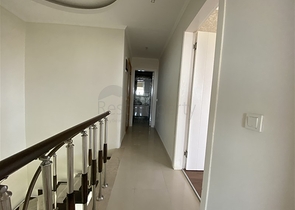 بنتهاوس مع إطلالة بانورامية على البحر في منطقة توسمور