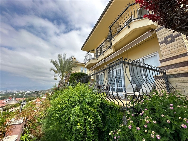 فيلا 4+1 في منطقة كارجيجاك النخبة 