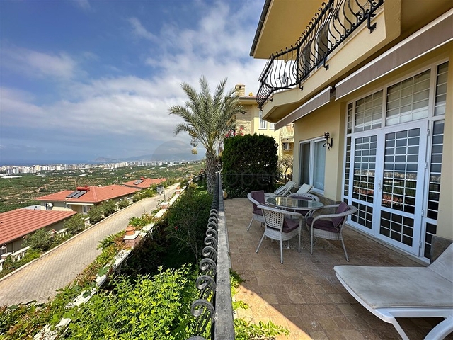 فيلا 4+1 في منطقة كارجيجاك النخبة 