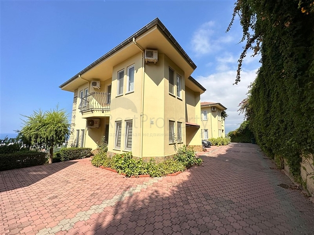 فيلا 4+1 في منطقة كارجيجاك النخبة 