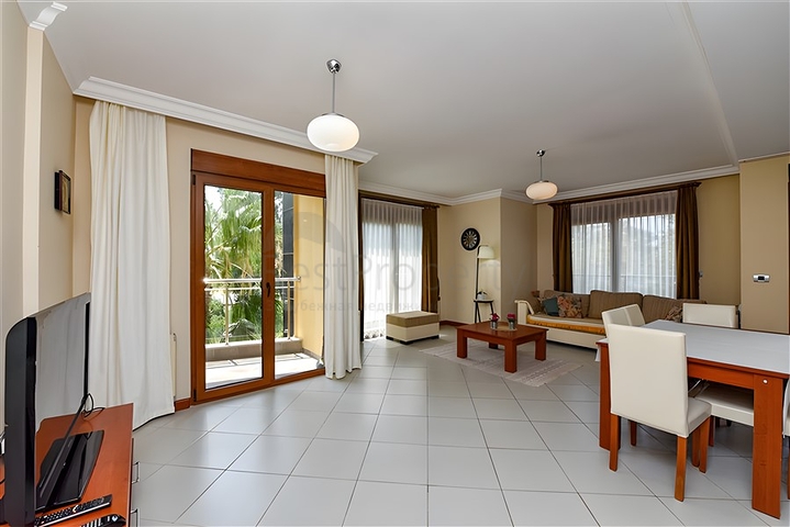 شقة مفروشة 2 + 1 في مجمع على الساحل الأول في وسط ألانيا شقة مفروشة 2 + 1 في مجمع على الساحل الأول في وسط ألانيا