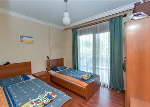 شقة مفروشة 2 + 1 في مجمع على الساحل الأول في وسط ألانيا شقة مفروشة 2 + 1 في مجمع على الساحل الأول في وسط ألانيا