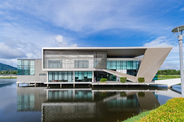 مجمع سكني على بعد 200 متر من شاطئ نايانغ