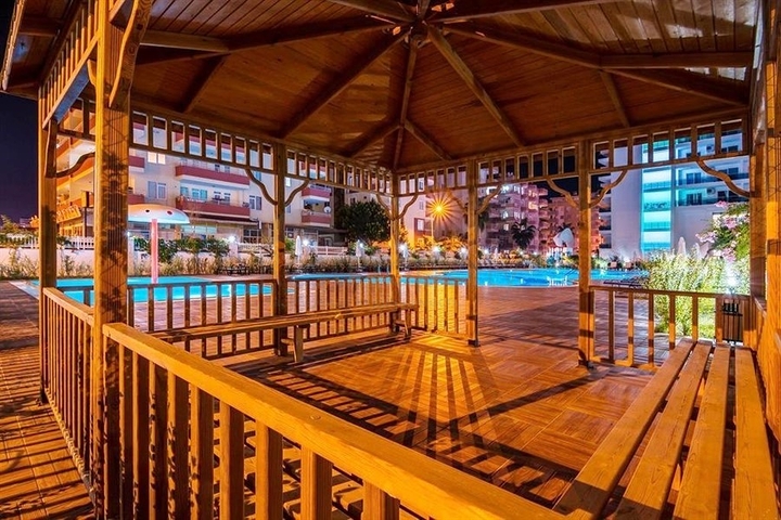 شقة 1+1 جاهزة للعيش مع إطلالات خلابة على البحر شقة 1+1 جاهزة للعيش مع إطلالات خلابة على البحر