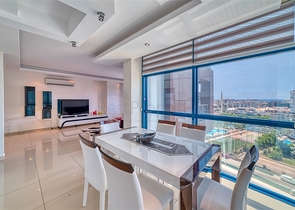 شقة فسيحة 2 + 1 بالقرب من مركز تسوق ألانيوم شقة فسيحة 2 + 1 بالقرب من مركز تسوق ألانيوم