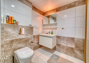 شقة فسيحة 2 + 1 بالقرب من مركز تسوق ألانيوم شقة فسيحة 2 + 1 بالقرب من مركز تسوق ألانيوم