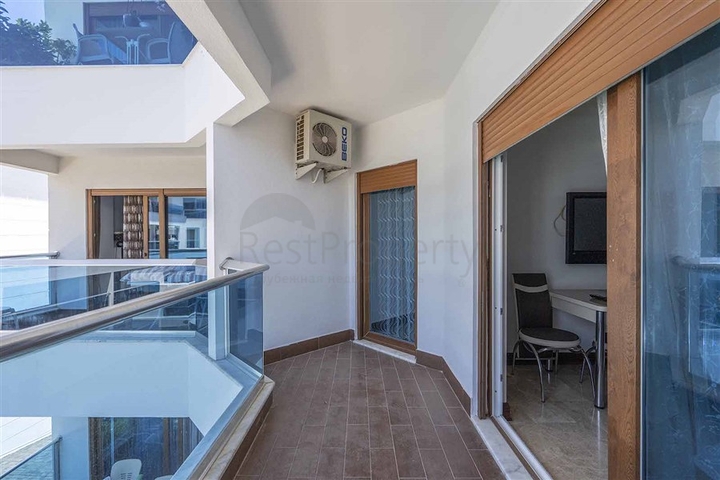 شقة مفروشة 1 + 1 في كستل