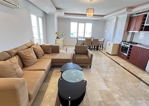 شقة مطلة على البحر في منطقة توسمور شقة مطلة على البحر في منطقة توسمور