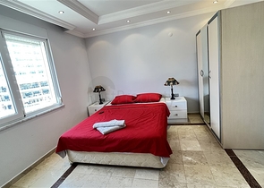 شقة مطلة على البحر في منطقة توسمور شقة مطلة على البحر في منطقة توسمور