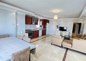 شقة مطلة على البحر في منطقة توسمور شقة مطلة على البحر في منطقة توسمور