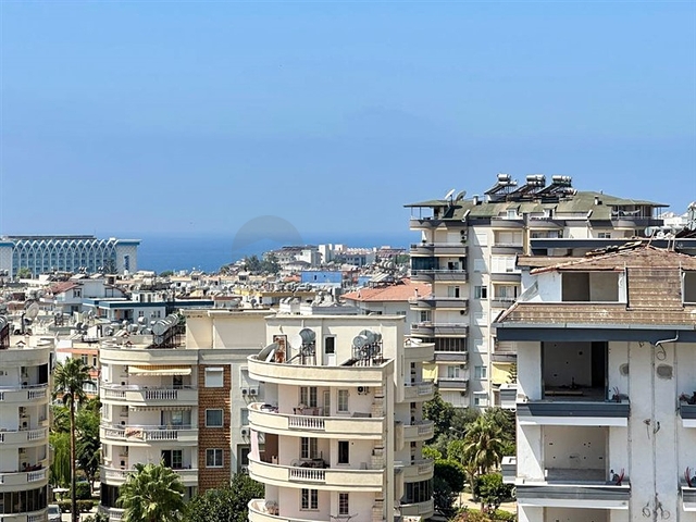 شقة جاهزة 1 + 1 في حي أفسالار