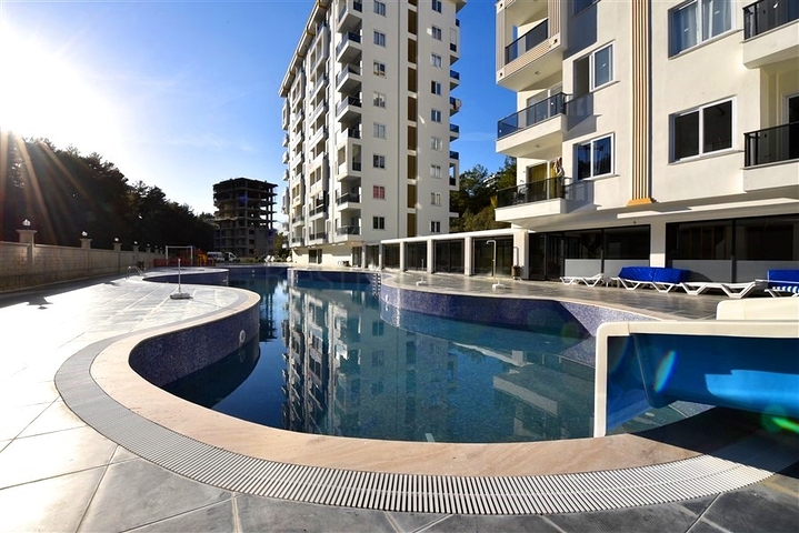 شقة جديدة 1+1 محاطة بغابة صنوبر في مجمع ببنية تحتية غنية