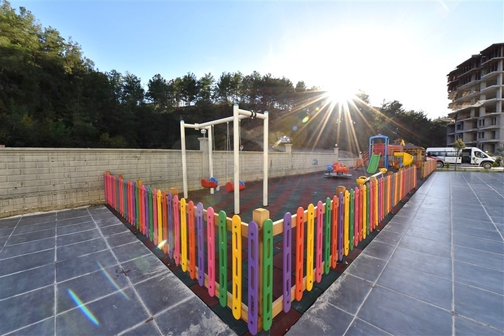 شقة جديدة 1+1 محاطة بغابة صنوبر في مجمع ببنية تحتية غنية