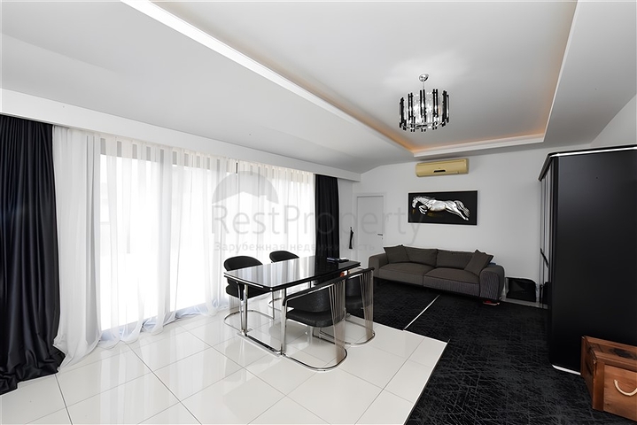 دوبلكس واسع 3 + 1 في منطقة كيستل الشهيرة