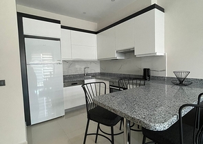 شقة 1 + 1 في منطقة كارجيجاك 200 متر من البحر شقة 1 + 1 في منطقة كارجيجاك 200 متر من البحر