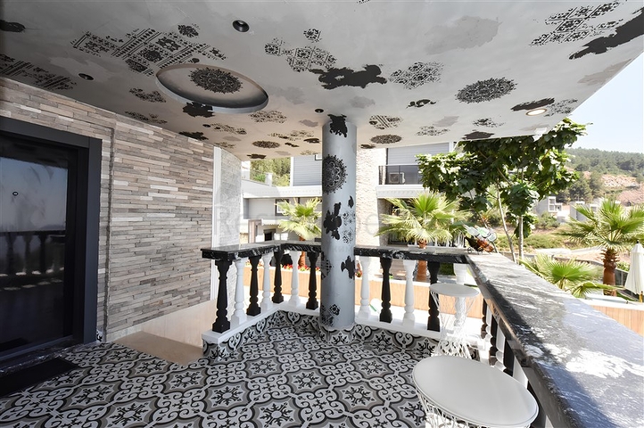 فيلا مفروشة 3 + 2 في حي بكتاش