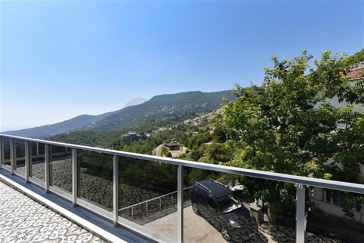 فيلا مفروشة 3 + 2 في حي بكتاش