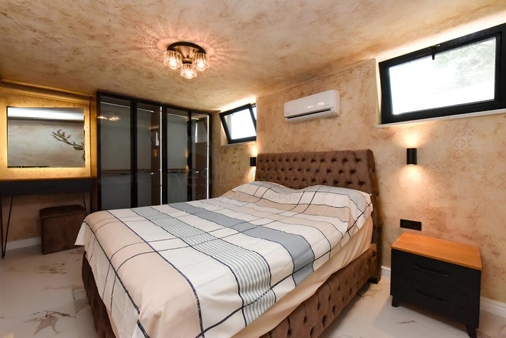 فيلا مفروشة 3 + 2 في حي بكتاش