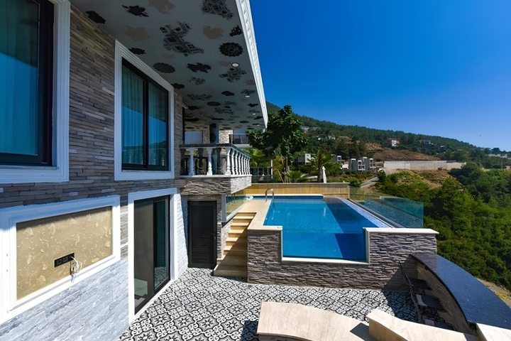 فيلا مفروشة 3 + 2 في حي بكتاش