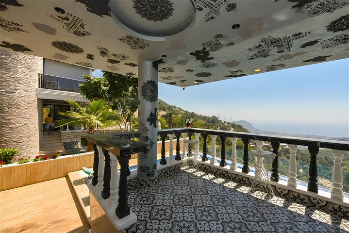 فيلا مفروشة 3 + 2 في حي بكتاش