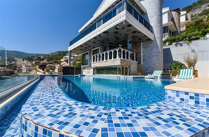 فيلا مفروشة 3 + 2 في حي بكتاش