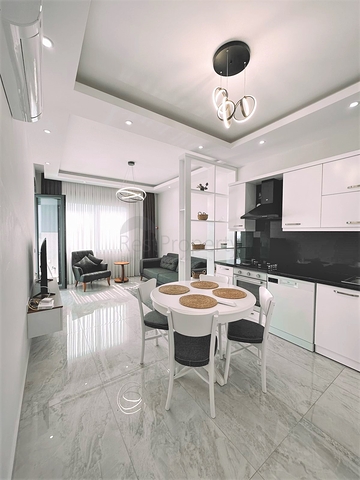 شقة مريحة 1 + 1 في وسط ألانيا