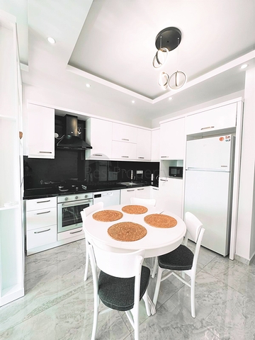 شقة مريحة 1 + 1 في وسط ألانيا