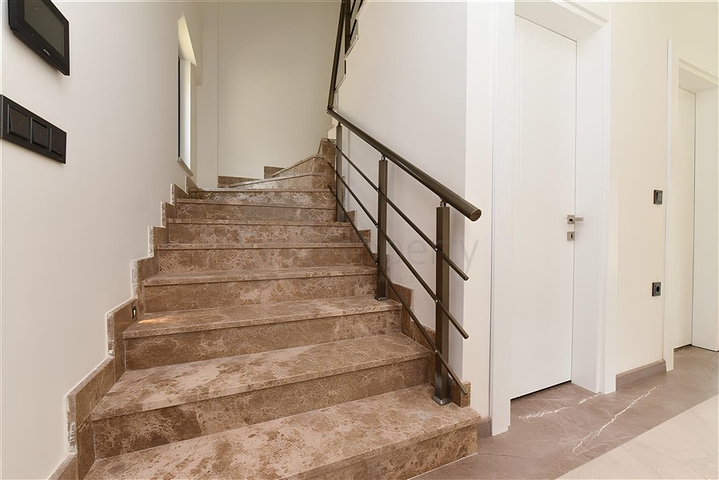 فيلا جديدة 3+1 في منطقة كارجيجاك