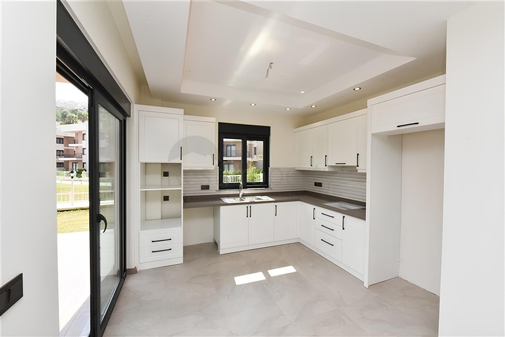 فيلا جديدة 3+1 في منطقة كارجيجاك