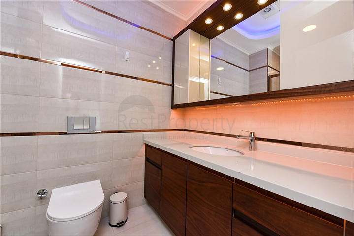 بنتهاوس فاخر 4 + 1 في منطقة محمودلار الشهيرة بنتهاوس فاخر 4 + 1 في منطقة محمودلار الشهيرة