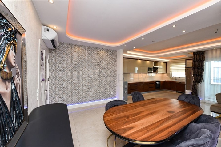 بنتهاوس فاخر 4 + 1 في منطقة محمودلار الشهيرة بنتهاوس فاخر 4 + 1 في منطقة محمودلار الشهيرة