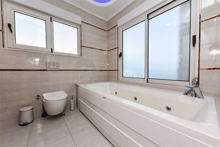 بنتهاوس فاخر 4 + 1 في منطقة محمودلار الشهيرة بنتهاوس فاخر 4 + 1 في منطقة محمودلار الشهيرة