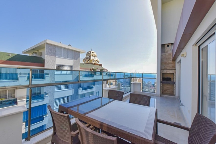 بنتهاوس فاخر 4 + 1 في منطقة محمودلار الشهيرة بنتهاوس فاخر 4 + 1 في منطقة محمودلار الشهيرة