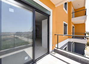 شقة 1+1 في مبنى جديد في منطقة محمودلار شقة 1+1 في مبنى جديد في منطقة محمودلار