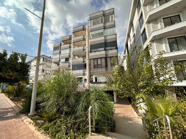 شقة فسيحة 3 + 1 في وسط ألانيا