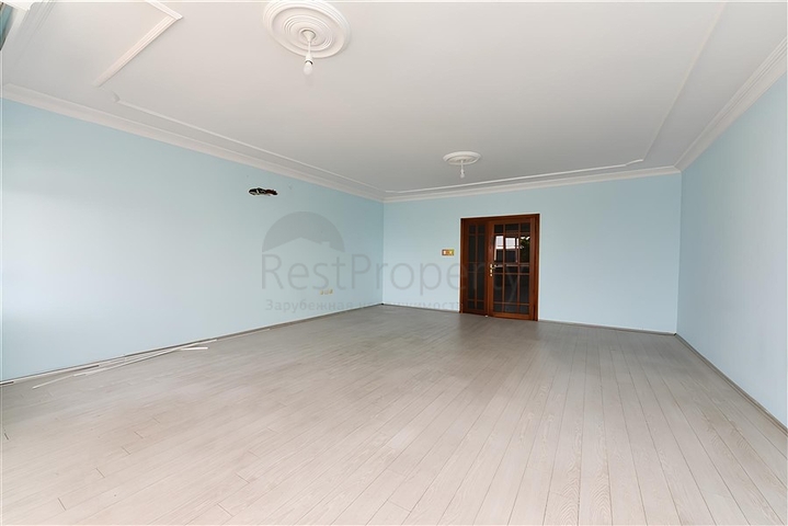 شقة فسيحة 3 + 1 في وسط ألانيا