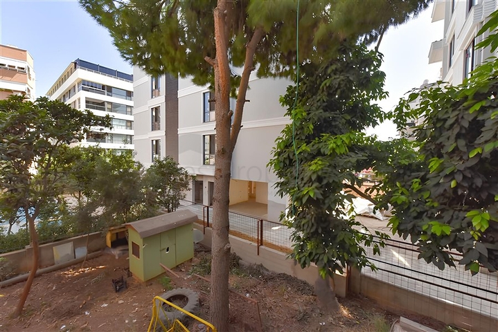 شقة فسيحة 3 + 1 في وسط ألانيا