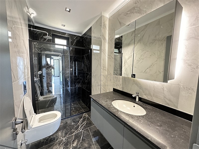 دوبلكس من خمس غرف للحصول على الجنسية مع إطلالات مباشرة على البحر والجبل دوبلكس من خمس غرف للحصول على الجنسية مع إطلالات مباشرة على البحر والجبل