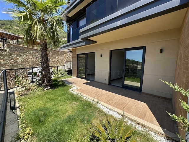 دوبلكس من خمس غرف للحصول على الجنسية مع إطلالات مباشرة على البحر والجبل دوبلكس من خمس غرف للحصول على الجنسية مع إطلالات مباشرة على البحر والجبل