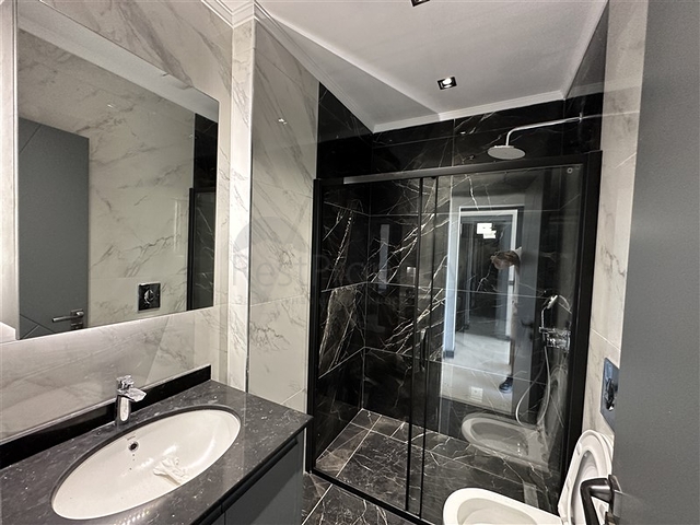 دوبلكس من خمس غرف للحصول على الجنسية مع إطلالات مباشرة على البحر والجبل دوبلكس من خمس غرف للحصول على الجنسية مع إطلالات مباشرة على البحر والجبل