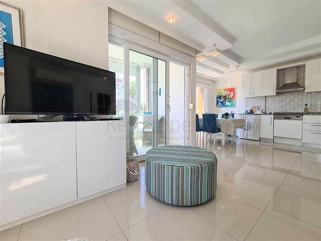 شقة 2+1 في منطقة كيستيل ، على بعد 50 متر فقط من البحر شقة 2+1 في منطقة كيستيل ، على بعد 50 متر فقط من البحر